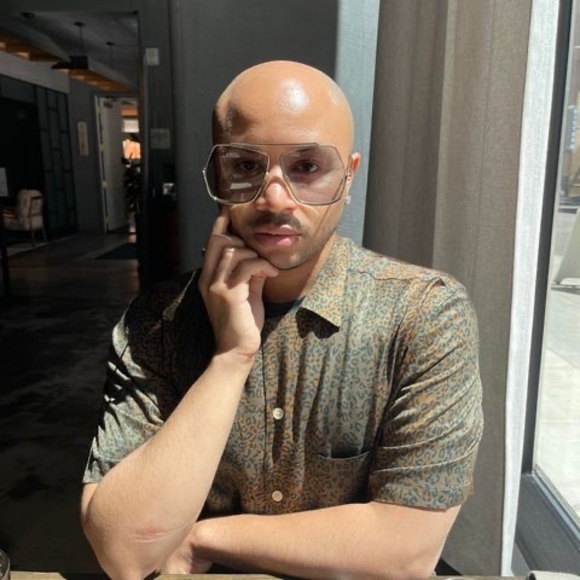 Meet your Posher, Kevin - Picture 1 of 1